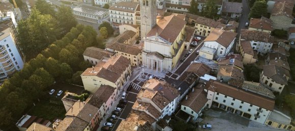 4 bedrooms House in Negrar, Italy No. 128010 4