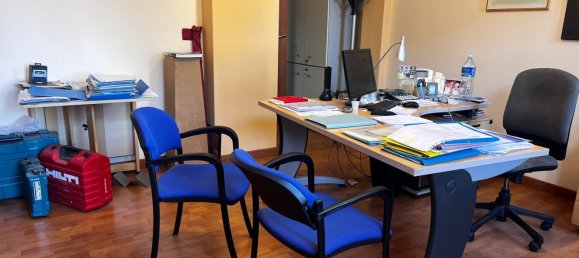 4-salle Appartement à Riposto, Italy No. 76227 17