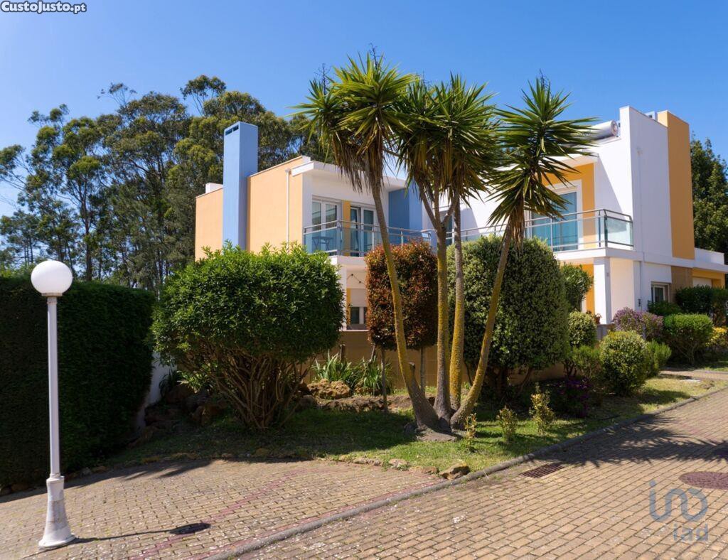 Вилла с 3 спальнями в Эрисейра, Португалия № 98896