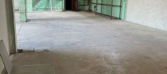 466m² Warehouse in Tradate, Italy No. 206254 15