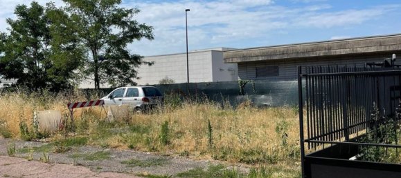 466m² Warehouse in Tradate, Italy No. 206254 20