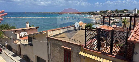 5 rooms Apartment in Terrasini, Italy No. 275595 2