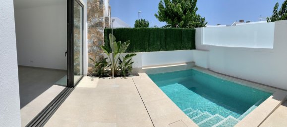 3 bedrooms Townhouse in Los Alcazares, Spain No. 10655 2