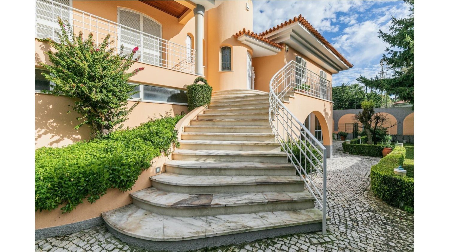 Villa de 4 dormitorios en Sintra, Portugal No. 96225