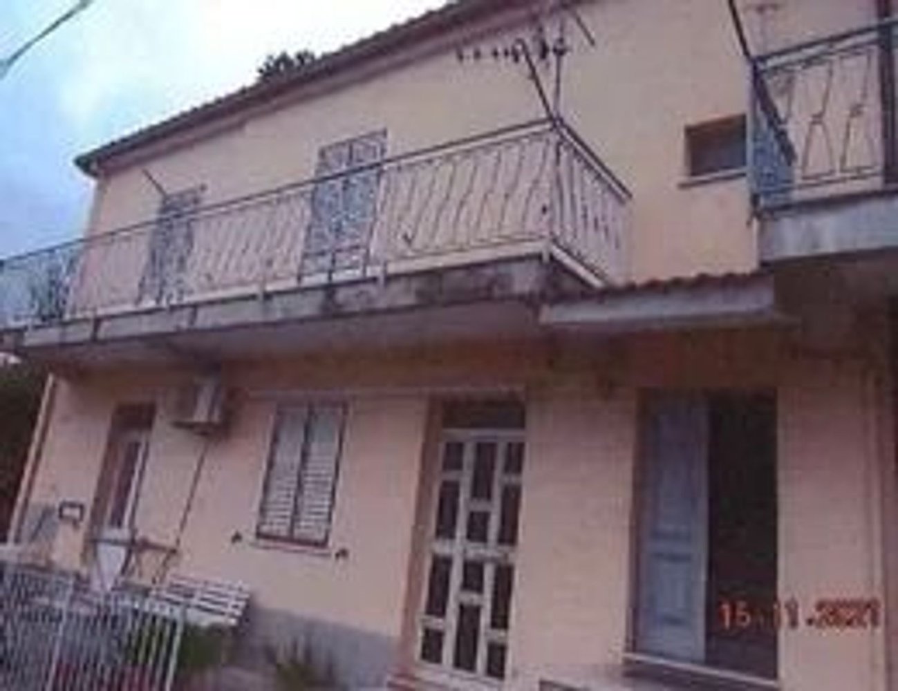 5 bedrooms House in Gimigliano, Italy No. 347169