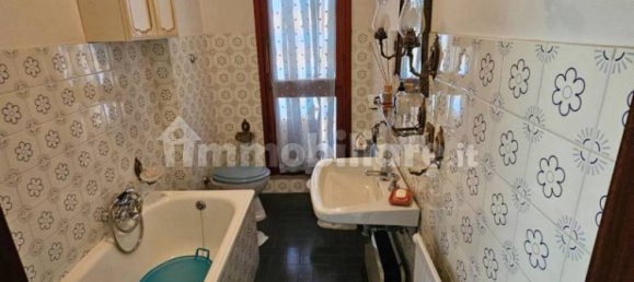 3 bedrooms Apartment in Terni, Italy No. 351618 11