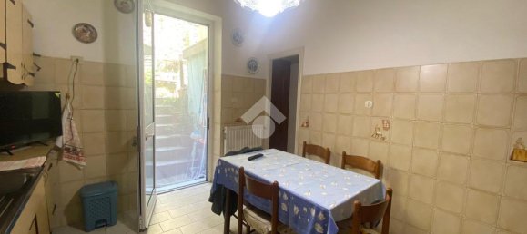 3غرفة شقة في Genoa, Italy رقم 8290 6