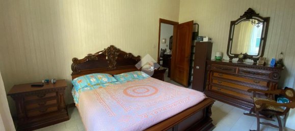 3غرفة شقة في Genoa, Italy رقم 8290 23