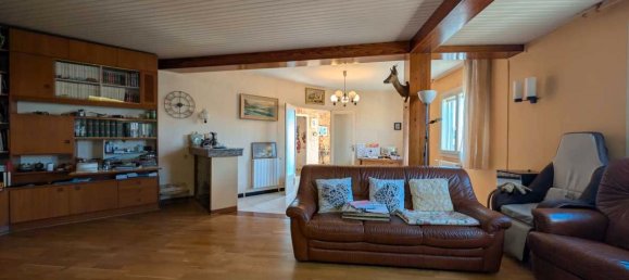 6 bedrooms House in Agde, France No. 193031 4