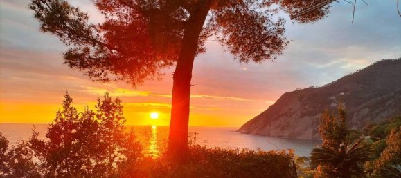 4 bedrooms Villa in Framura, Italy No. 273977 20