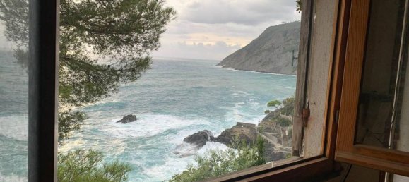 4 bedrooms Villa in Framura, Italy No. 273977 37