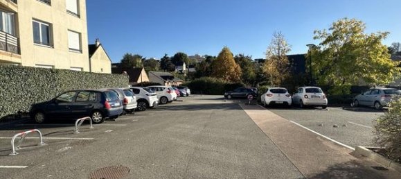  Parking in Le Mans, France No. 309690 5