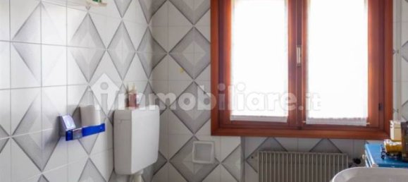 Дом с 4 спальнями в Мольяно Венето, Италия № 222936 60