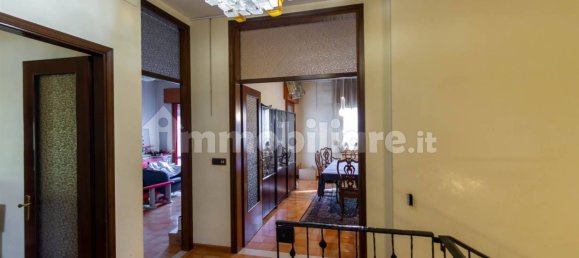 Дом с 4 спальнями в Мольяно Венето, Италия № 222936 24