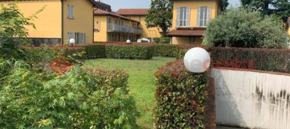 3 rooms Apartment in Castano Primo, Italy No. 22926 3