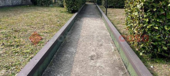 3 rooms Apartment in Castano Primo, Italy No. 22926 2