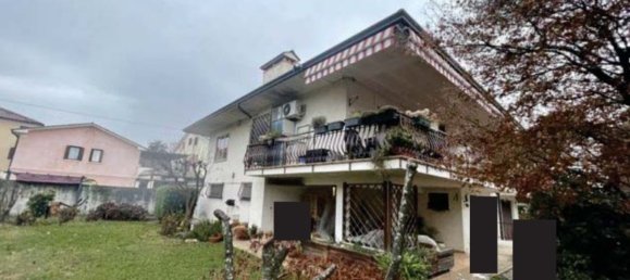 7 rooms Apartment in Montebelluna, Italy No. 206389 11