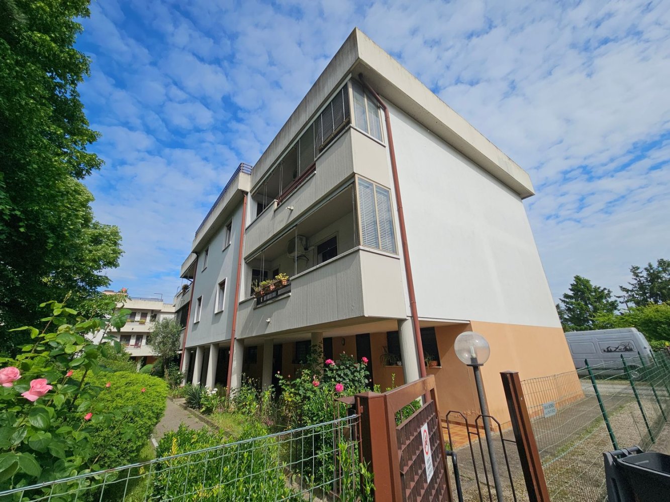 5 rooms Apartment in Padua, Italy No. 286651