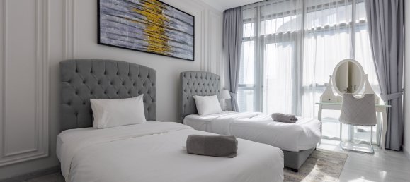 3 bedrooms Apartment in Dubai, UAE No. 20952 2