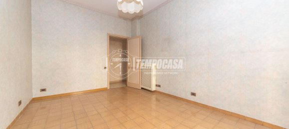 4 bedrooms Apartment in Rome, Italy No. 321591 12
