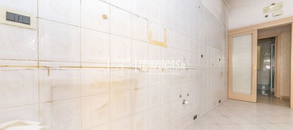 4 bedrooms Apartment in Rome, Italy No. 321591 8