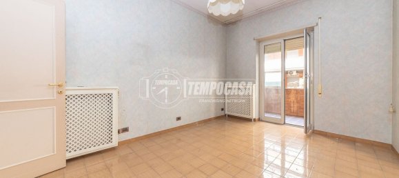 4 bedrooms Apartment in Rome, Italy No. 321591 11