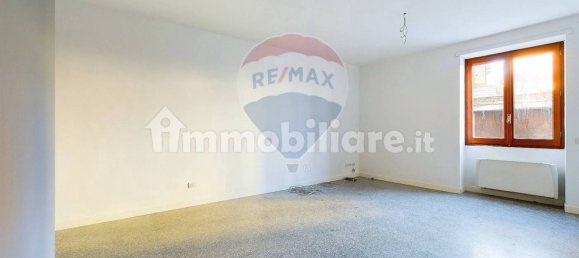 3 bedrooms Apartment in Campagnano di Roma, Italy No. 209918 2