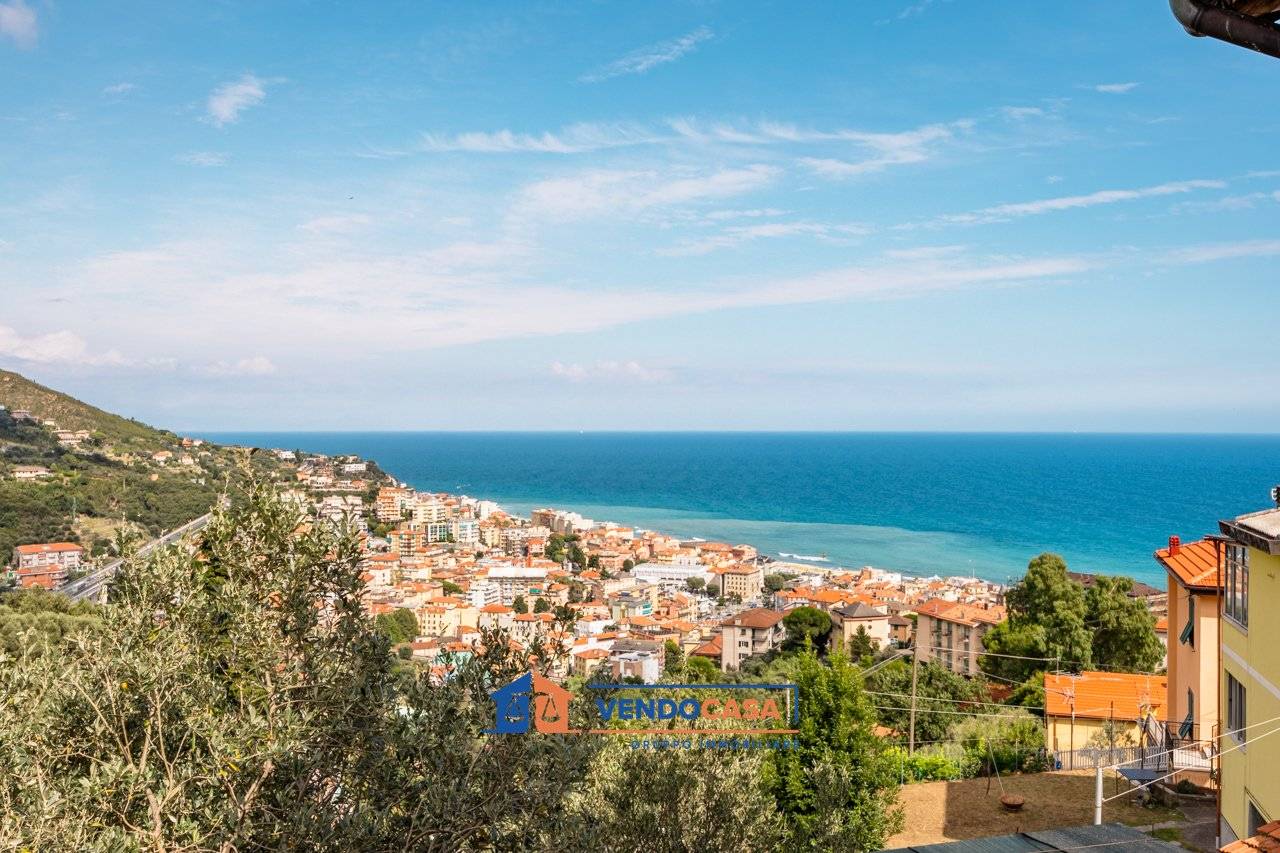 Apartamento T3 em Varazze, Italy N.º 351166