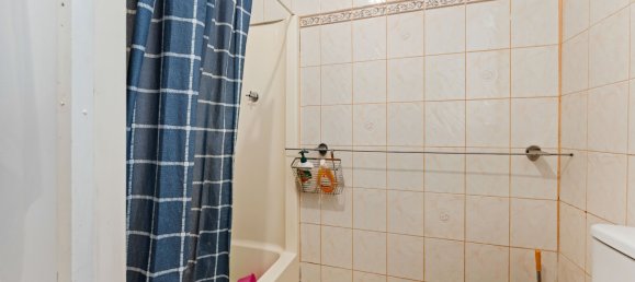 3 bedrooms House in Springvale, Australia No. 355 14