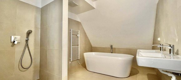 4 rooms Apartment in Klosterneuburg, Austria No. 243848 8