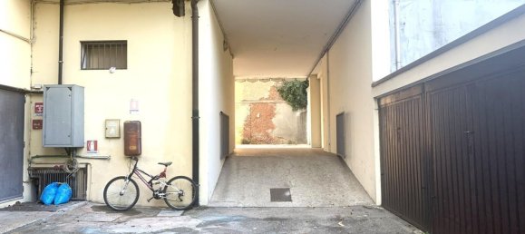 Квартира с 5 комнатами в Скио, Италия № 258413 12