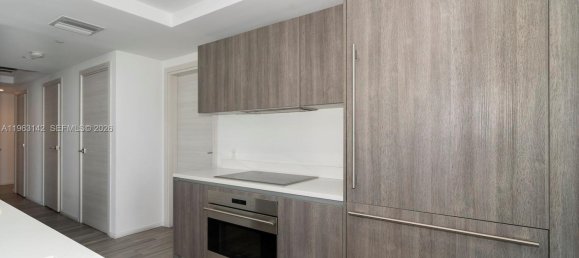 3 Schlafzimmer Gewerbliche Immobilien in Miami, USA, Nr. 615554 22