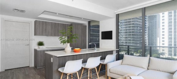 3 Schlafzimmer Gewerbliche Immobilien in Miami, USA, Nr. 615554 28