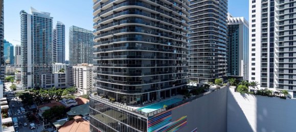 3 Schlafzimmer Gewerbliche Immobilien in Miami, USA, Nr. 615554 20