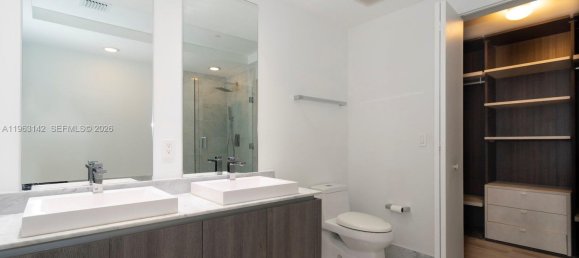 3 Schlafzimmer Gewerbliche Immobilien in Miami, USA, Nr. 615554 7
