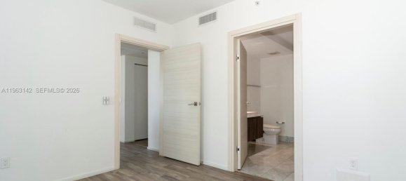 3 Schlafzimmer Gewerbliche Immobilien in Miami, USA, Nr. 615554 8