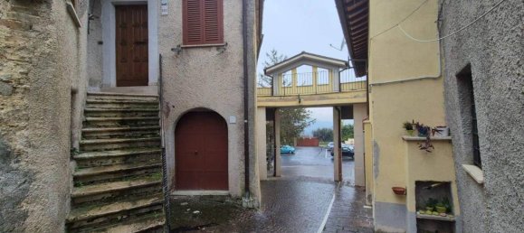 Casa de 7 divisões em Poggio Nativo, Italy N.º 36880 2