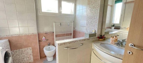 5 rooms Apartment in Budrio, Italy No. 27640 12