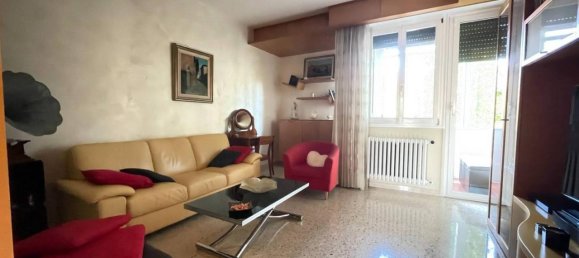 5 rooms Apartment in Budrio, Italy No. 27640 2