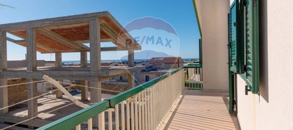 Квартира с 3 спальнями в Санта Кроче Камерина, Италия № 61999 27