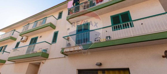 Квартира с 3 спальнями в Санта Кроче Камерина, Италия № 61999 19