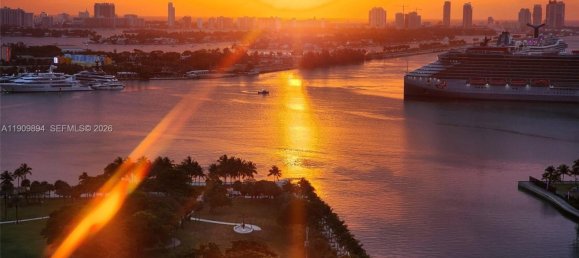 3 dormitorios propiedad comercial en venta en Miami, Miami-Dade, Florida, USA № 614851 9