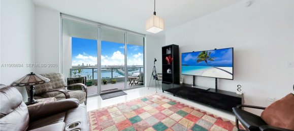 3 dormitorios propiedad comercial en venta en Miami, Miami-Dade, Florida, USA № 614851 11