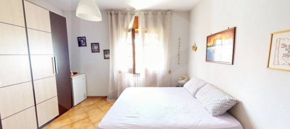 4-salle Appartement à Pomigliano d'Arco, Italy No. 99808 17