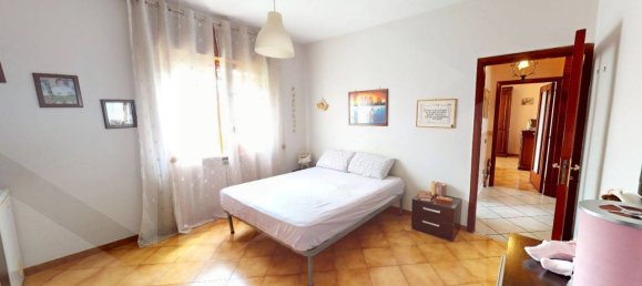 4-salle Appartement à Pomigliano d'Arco, Italy No. 99808 18