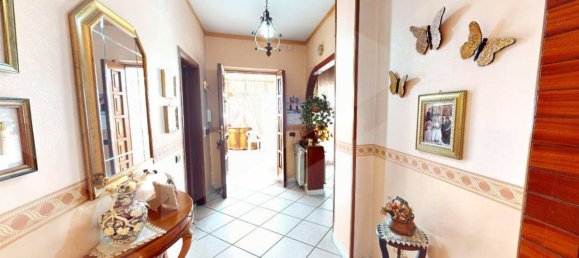 4-salle Appartement à Pomigliano d'Arco, Italy No. 99808 14