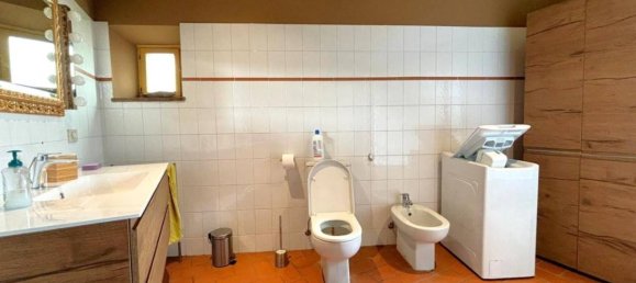 2 bedrooms Apartment in Lucca, Italy No. 323942 10