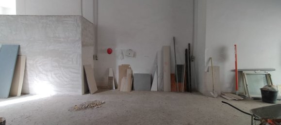 160m² Commercial property in Lecce, Italy No. 85312 7