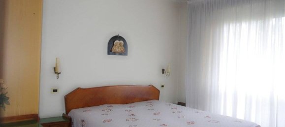 4 rooms Apartment in Gallarate, Italy No. 74371 8