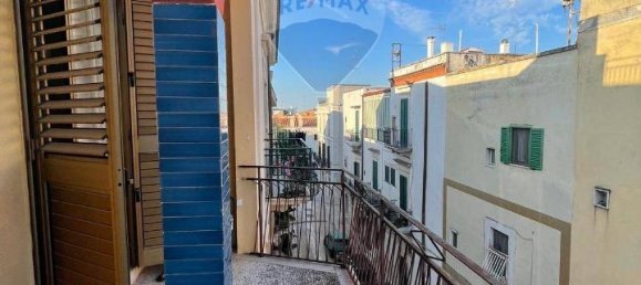 5 rooms House in Toritto, Italy No. 22354 9